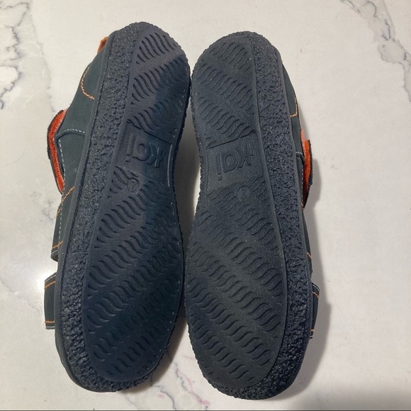 KAI Sz 2 Youth Kids Leather Fisherman Sandals Velcro Closure - Picture 5 of 10